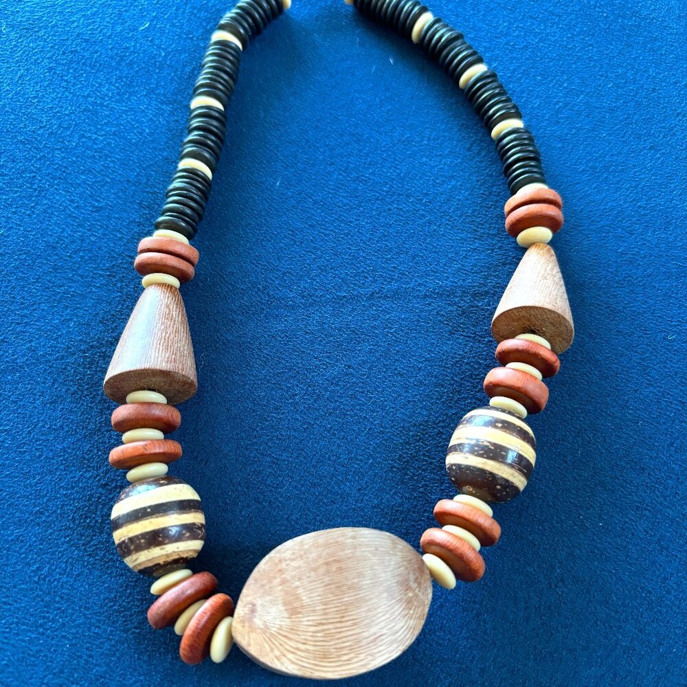 Vintage Chunky Wood Necklace